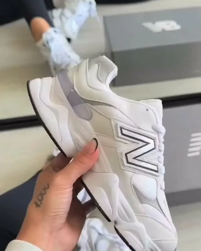 New Balance 9060 branco e cinza